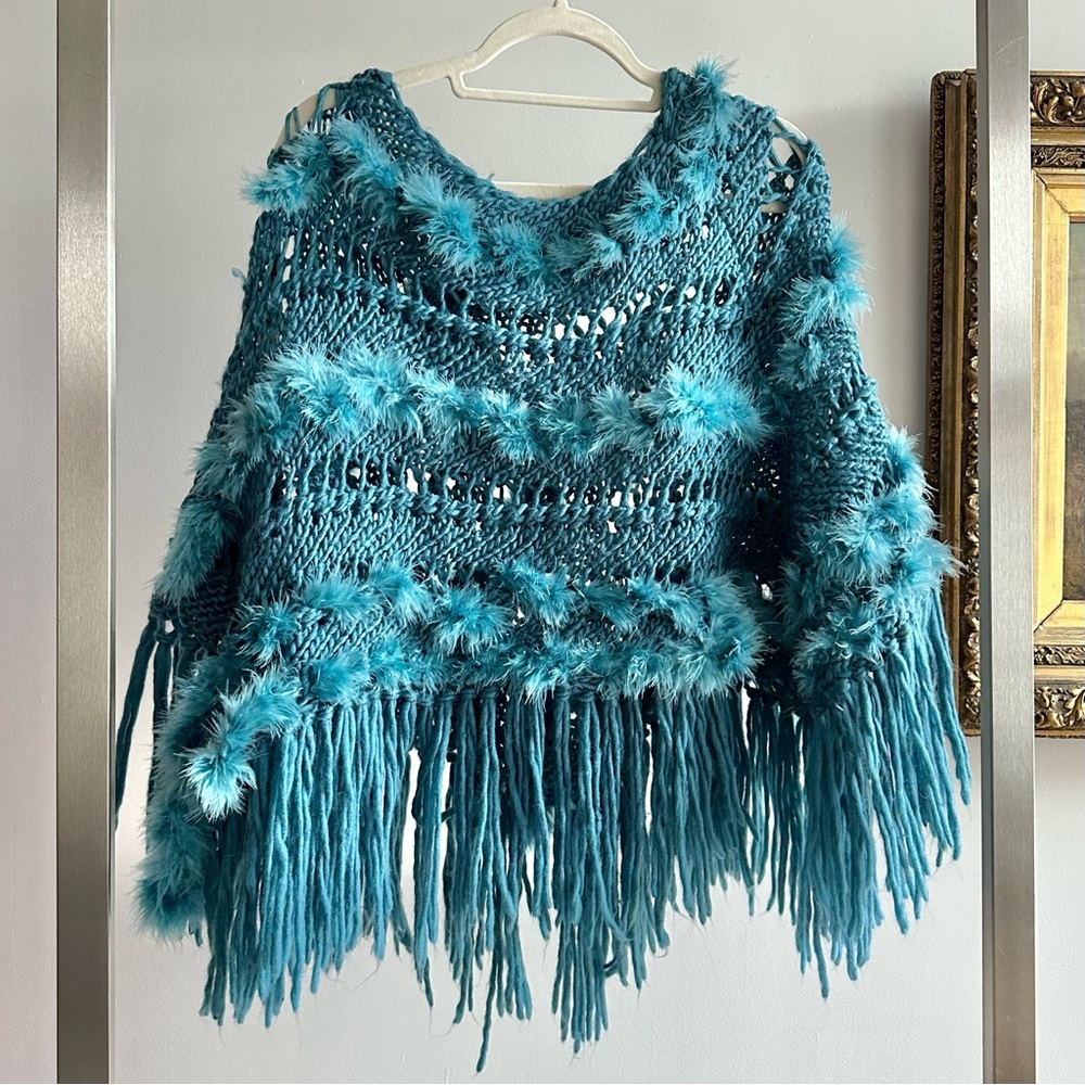Y2K Vintage Blue Marabou Feather Knit Fringe Poncho Shawl